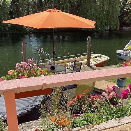 Idyllic Island Cottage With Boat Hampton Extérieur photo